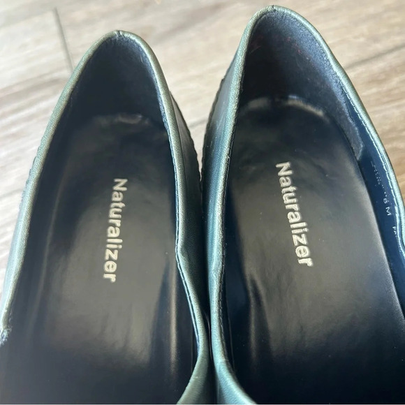 Naturalizer Sharon  Green Soft Smooth Leather Slip On Loafer Heels - Picture 9 of 16